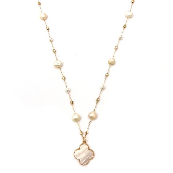 CLOVER MOTHER OF PEARL BEADED NECKLACE