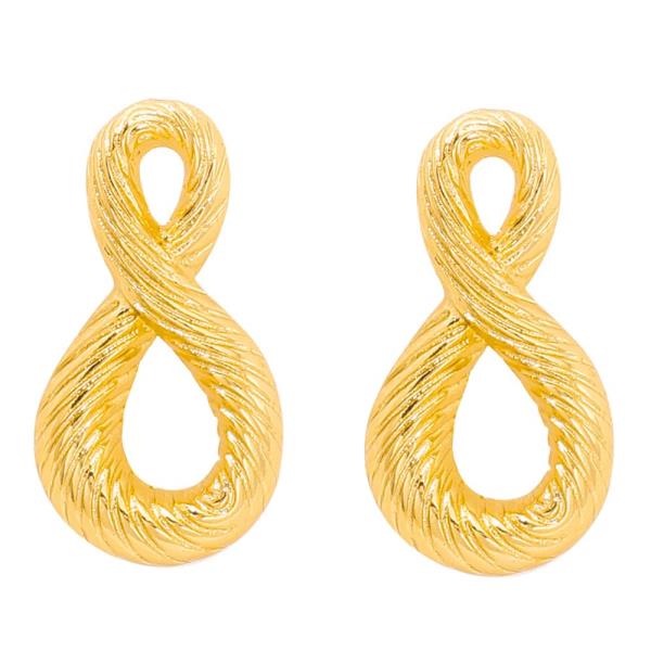 TEXTURED LOOP METAL EARRING