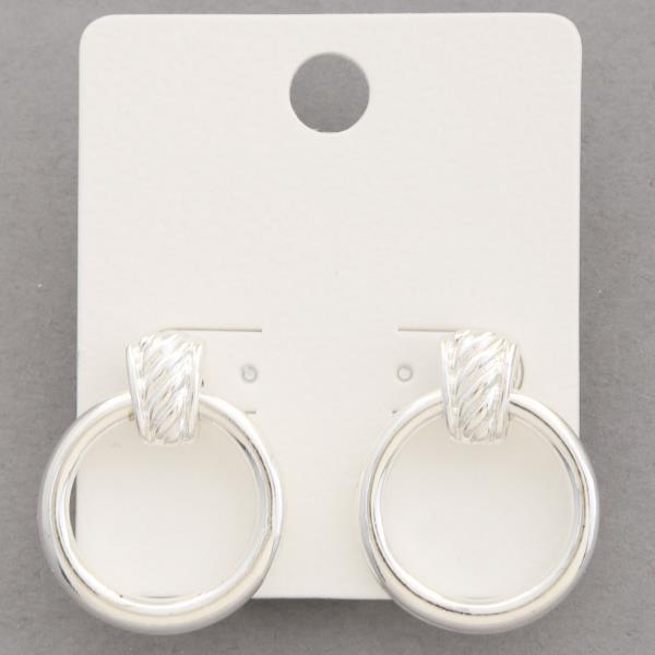 CIRCLE METAL EARRING