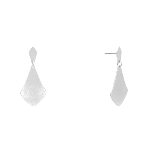 METAL DANGLE EARRING