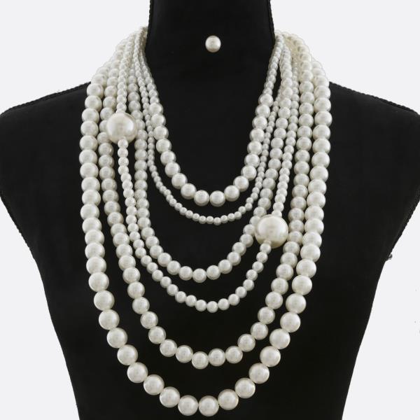PEARL BEADED LAYERED NECKLACE