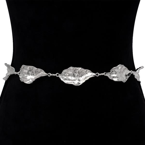 ODD METAL SHAPED HOOK BELT