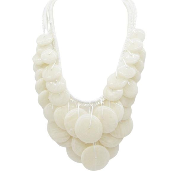 ROUND MULTI CHARM CHUNKY STATEMENT NECKLACE