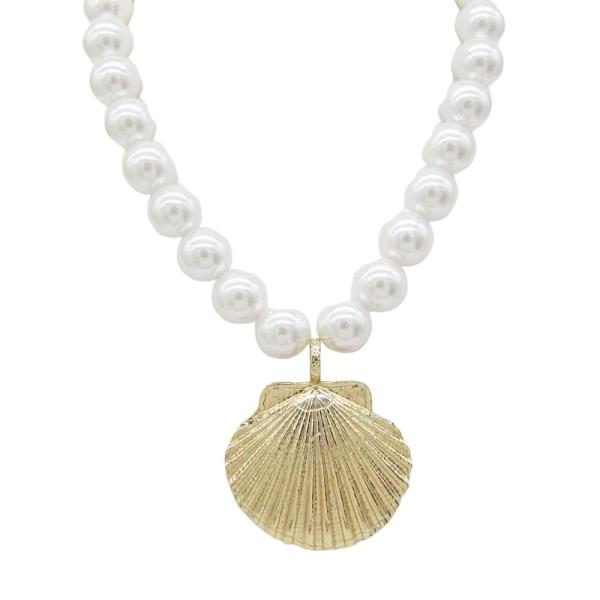 METAL SCALLOP PEARL BEAD PENDANT NECKLACE
