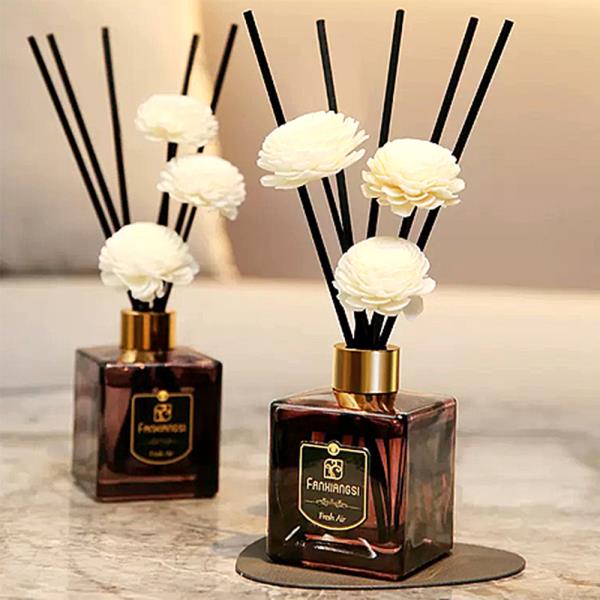 FLORAL SCENTED REED DIFFUSER WITH FLOWER DECOR