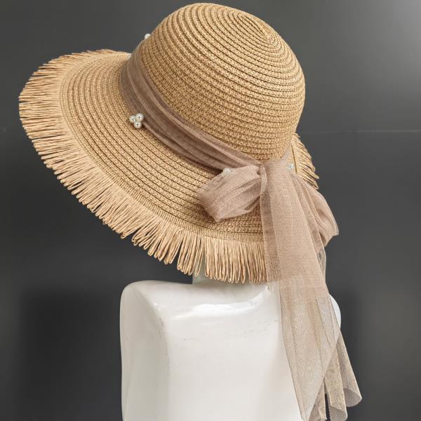 PAPER RIBBON WIDE BRIM HAT WITH FRAYED EDGE, TULLE BOW, AND PEARL ACCENT DETAILING