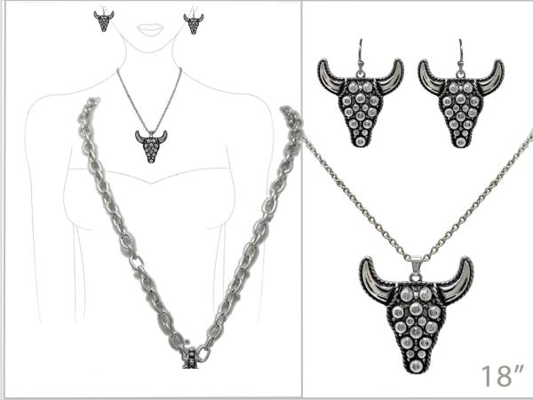 WESTERN STYLE CATTLE HEAD METAL NECKLACE
