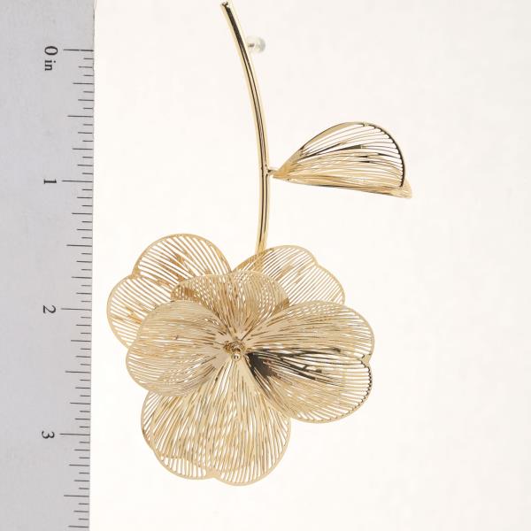 FLOWER METAL EARRING
