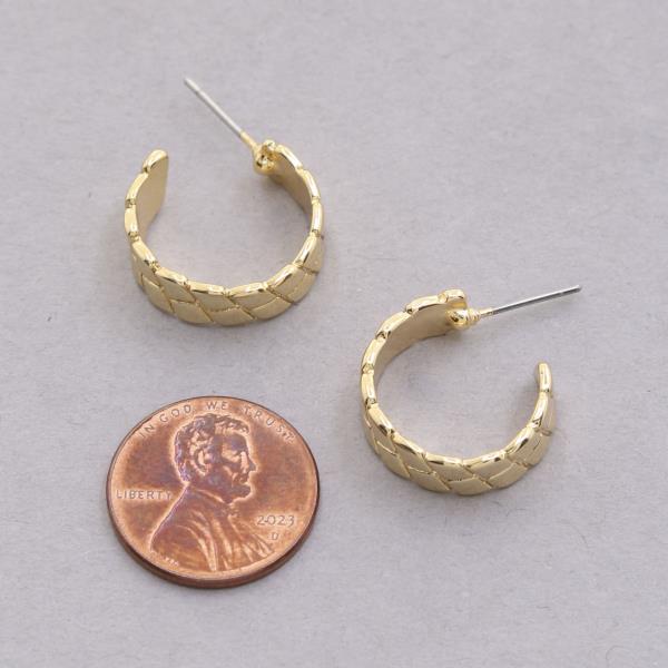 LINED OPEN HOOP 18K GOLD DIPPED EARRING