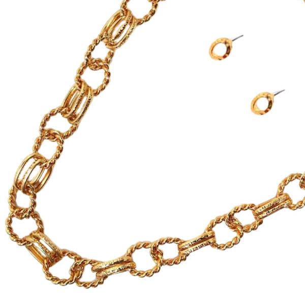 CIRCLE METAL LINK NECKLACE