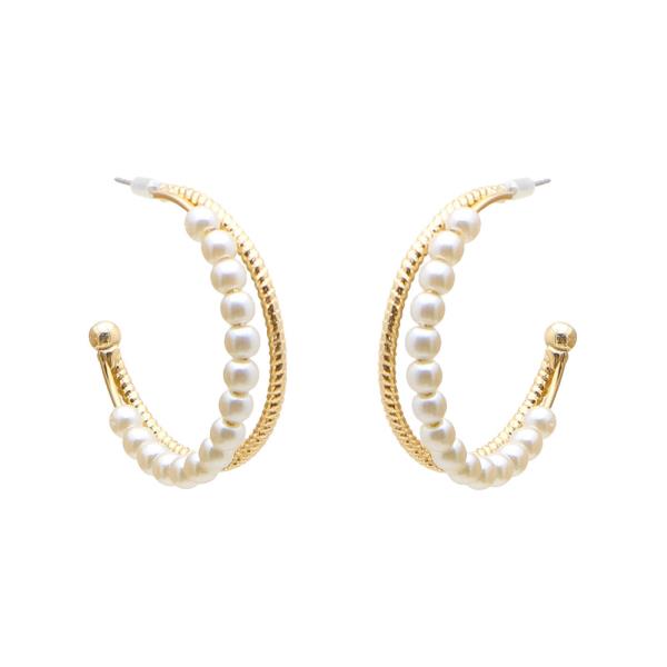 METAL PEARL C HOOP EARRING