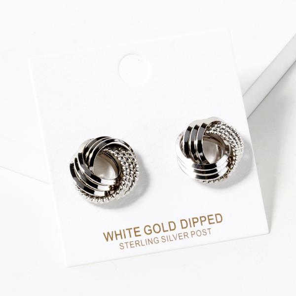 GOLD DIPPED KNOT POST EARRING