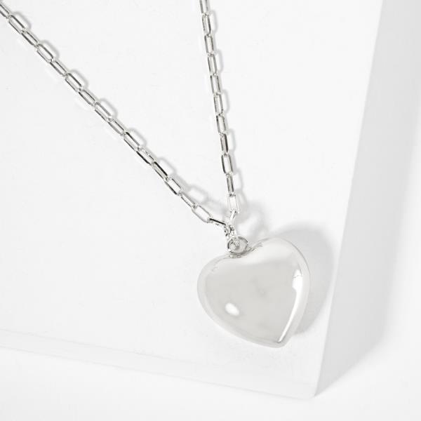 HEART PENDANT NECKLACE
