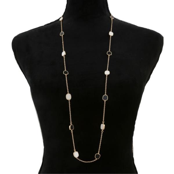 BLACK AND WHITE ROUND STATION LONG NECKLACE