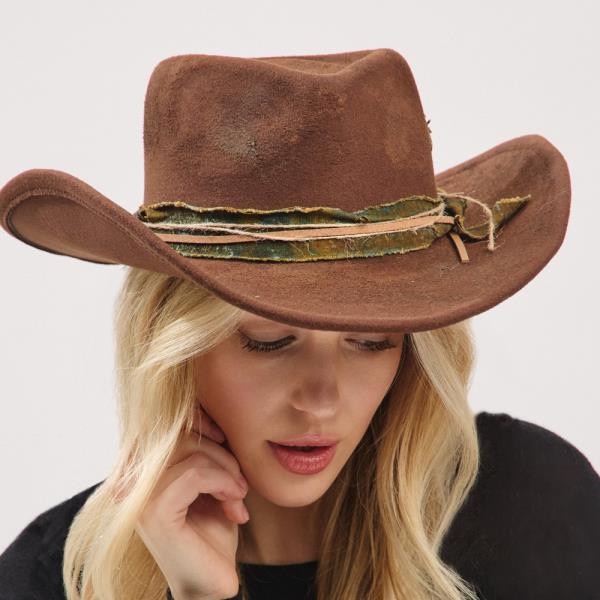 VINTAGE VERSATILE SHAPEABLE COWGIRL & FEDORA HAT WITH DISTRESSED FABRIC & SUEDE BAND. ONE SIZE
