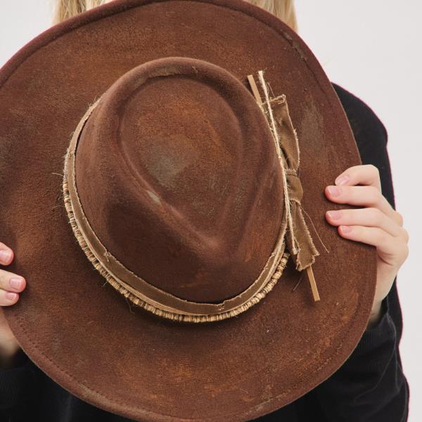 VINTAGE VERSATILE SHAPEABLE COWGIRL & FEDORA HAT WITH DISTRESSED FABRIC BAND