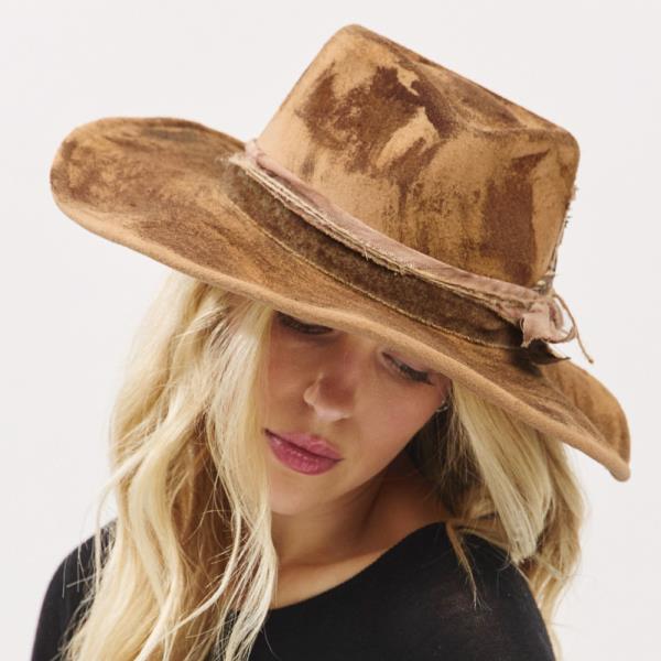 VINTAGE VERSATILE SHAPEABLE COWGIRL & FEDORA HAT WITH FEATHER & DISTRESSED FABRIC BAND