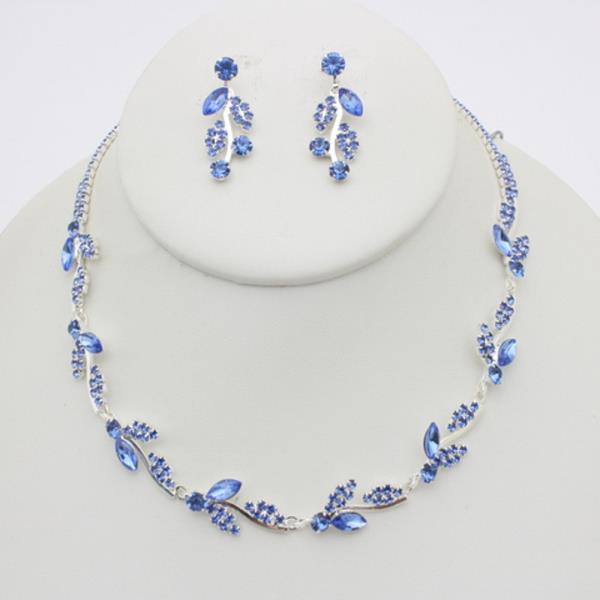 CRYSTAL FLORAL NECKLACE EARRINGS SET