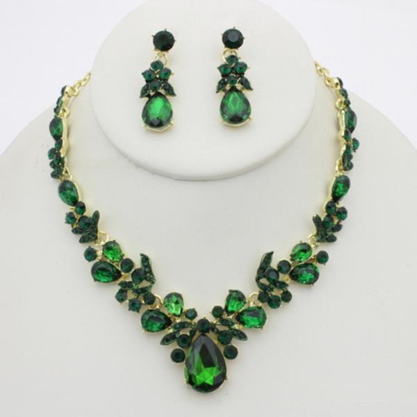 CRYSTAL STATEMENT NECKLACE EARRINGS SET