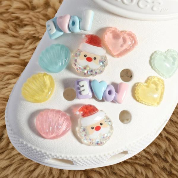 HEARTS LOVE SANTA CLAUSE SHOE CHARM