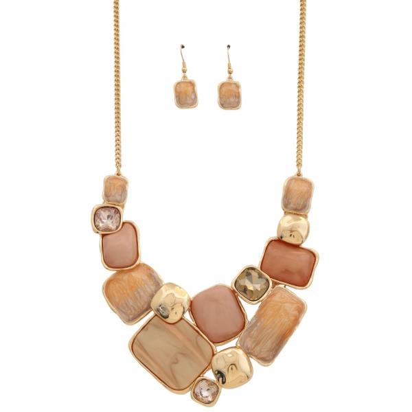 SQUARE RECTANGLE CRYSTAL LINK NECKLACE