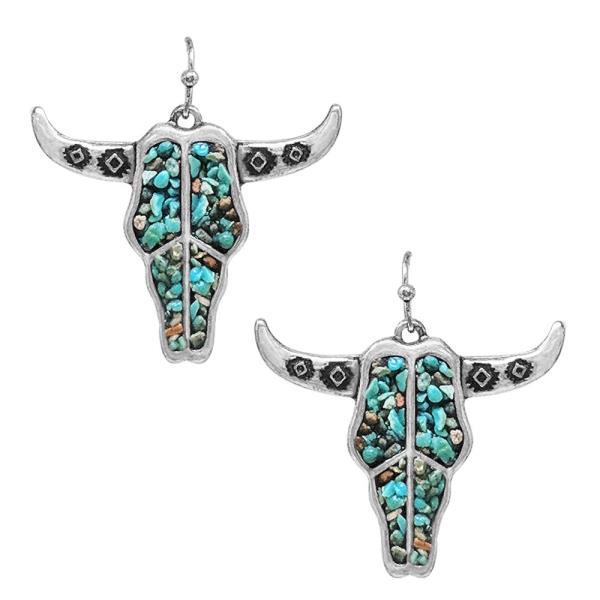 WESTERN STYLE TURQUOISE CHIP CATTLE HEAD EARRING