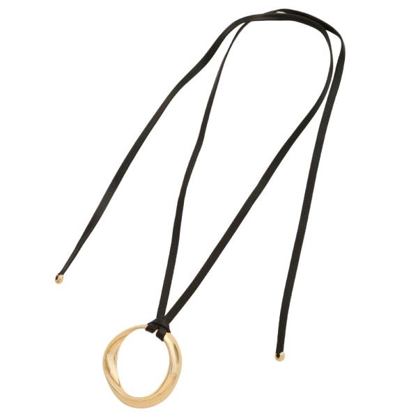 CIRCLE PENDANT TIE NECKLACE