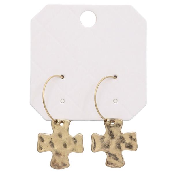 HAMMERED CROSS HOOP EARRING