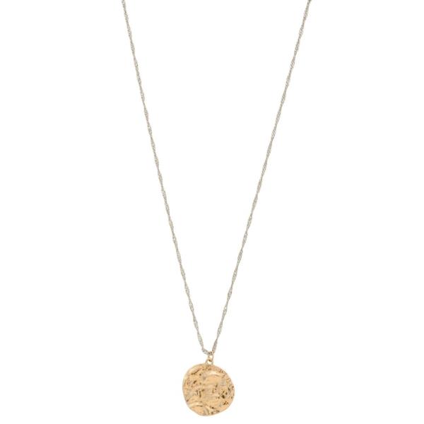 HAMMERED METAL COIN PENDANT TWO TONE NECKLACE