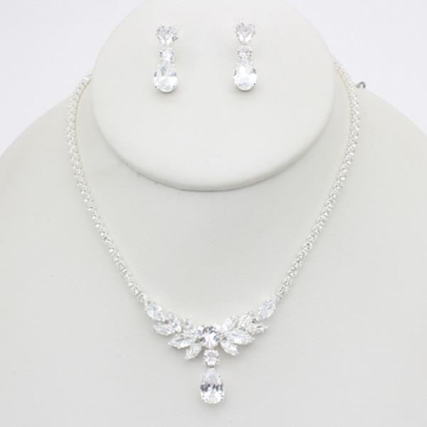 RHINESTONE TEARDROP CLUSTER NECKLACE EARRING SET