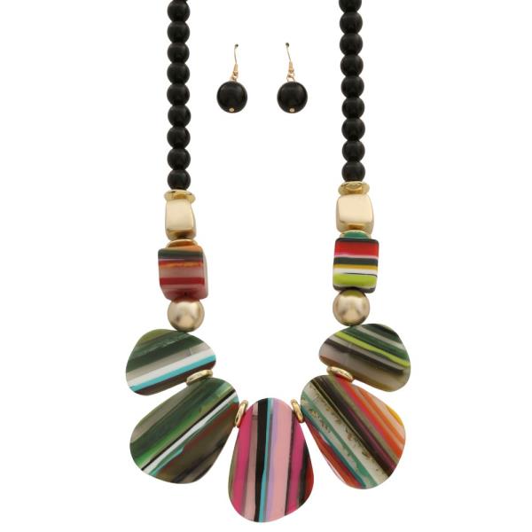 COLORFUL LINED BEAD NECKLACE