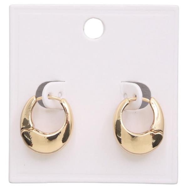 PUFFY METAL HOOP EARRING