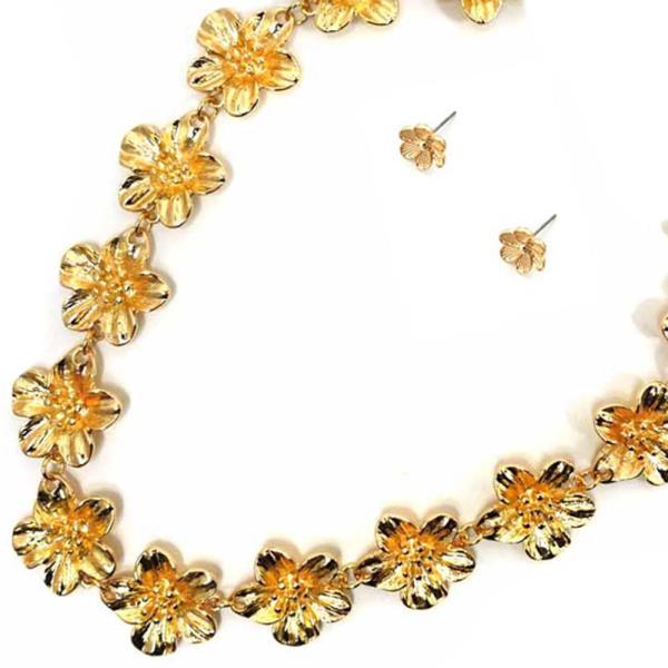 TEXTURED METAL FLORAL LINK STATEMENT NECKLACE EARRING SET