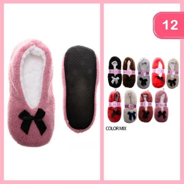 CUTE WARM SLIPPERS (12 UNITS)