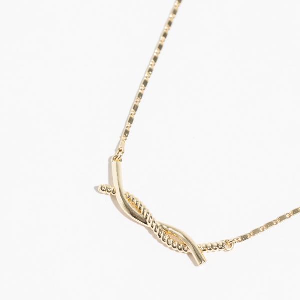 GOLD DIPPED CZ METAL TWIST PENDANT NECKLACE
