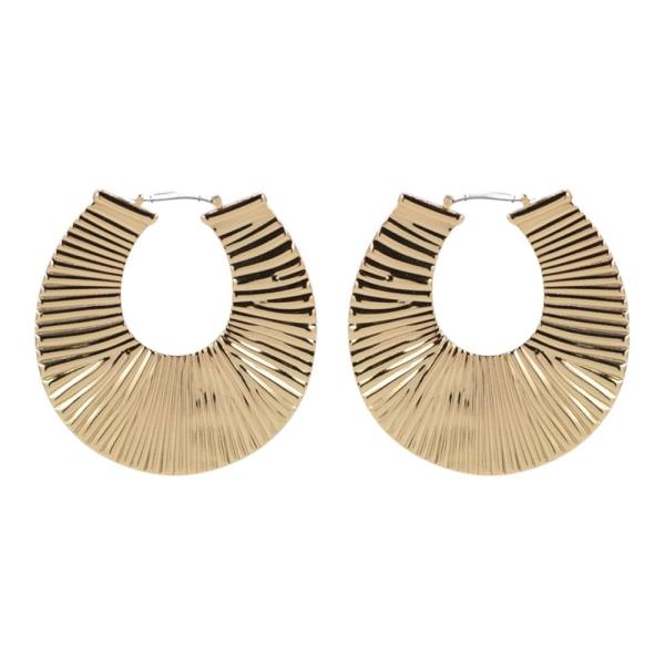 TEXTURED METAL HOOP EARRING