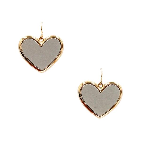 HEART FRAME DANGLE EARRING