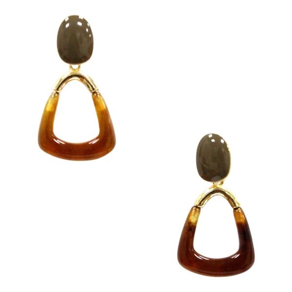 SMOOTH STONE LINKED TEARDROP DANGLE EARRING