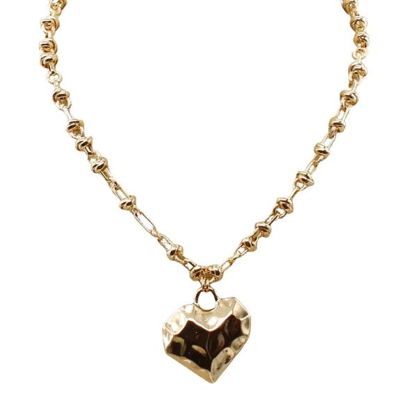 KNOT CHUNKY CHAIN HAMMERED HEART PENDANT NECKLACE