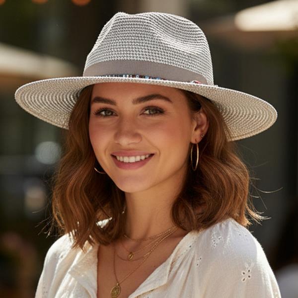 SUMMER STRAW FEDORA HAT WITH WOVEN MULTICOLOR TRIM.