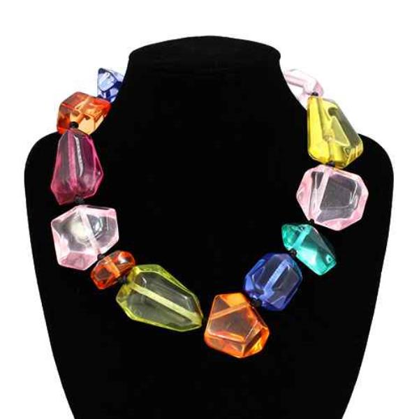 ACRYLIC CHUNKY BEAD STATEMENT NECKLACE