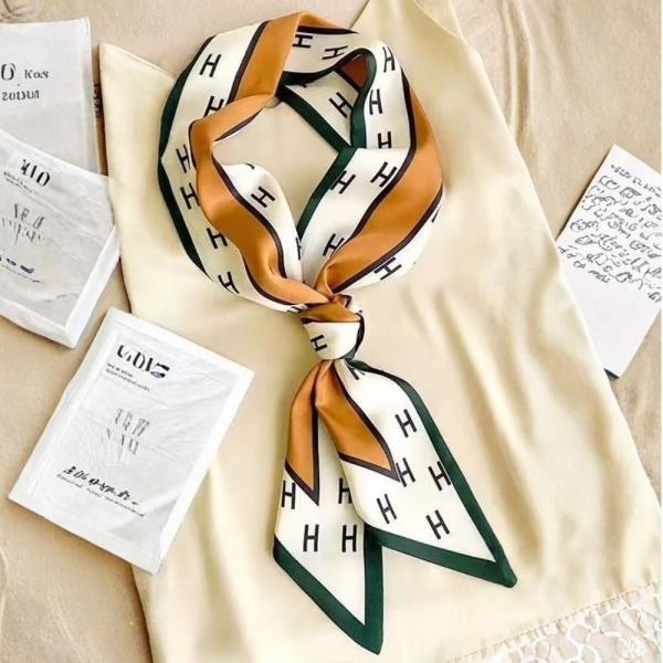 LETTER GRAPHIC BORDER PATTERN SILKY BANDANA SQUARE NECK SCARF