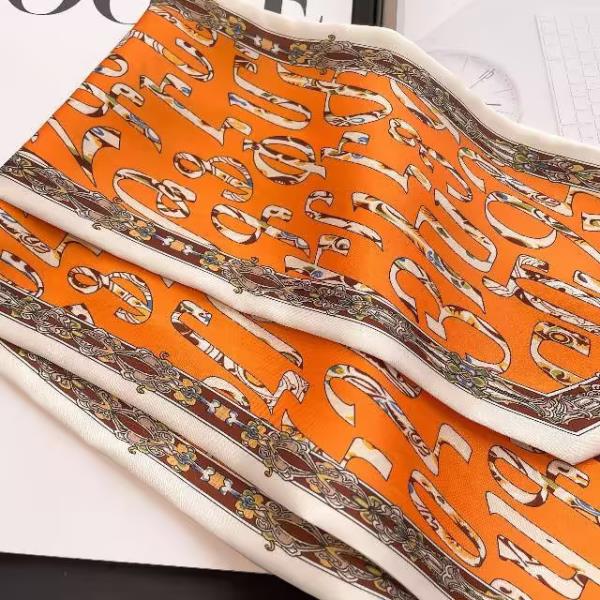SCROLL GRAPHIC PANEL PATTERN SILKY BANDANA SQUARE NECK SCARF