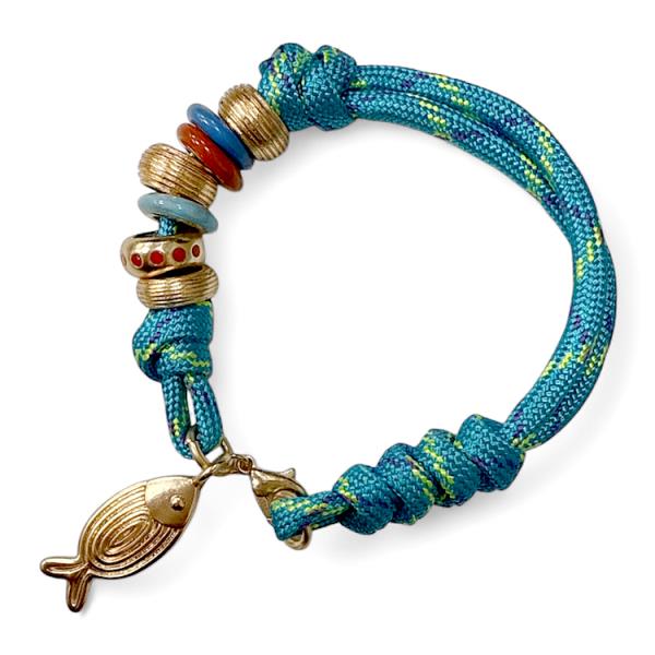 KNOT CORD METAL FISH CHARM BRACELET
