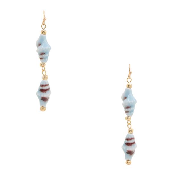 SEASHELL DANGLE EARRING