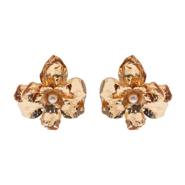 LAYERED FLOWER PEARL EARRINGS