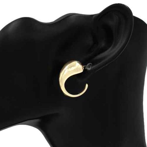 METAL HUGGIE EARRING