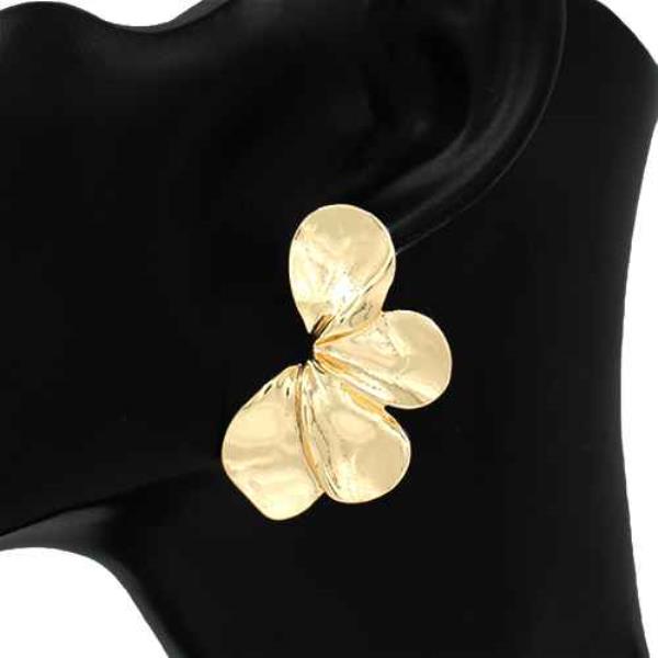 METAL PETAL STUD EARRING