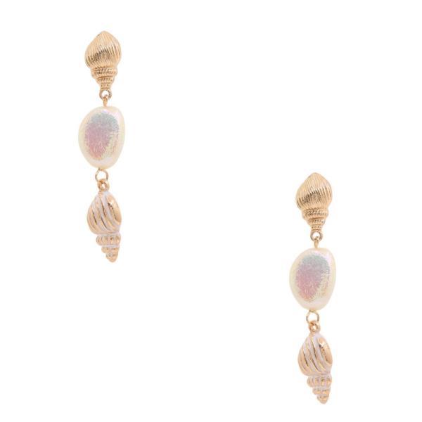 SEASHELL BEADED DANGLE EARRING