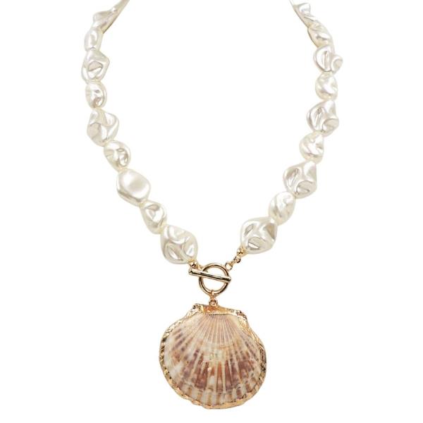CERAMICS SHELL TOGGLE PEARL NECKLACE